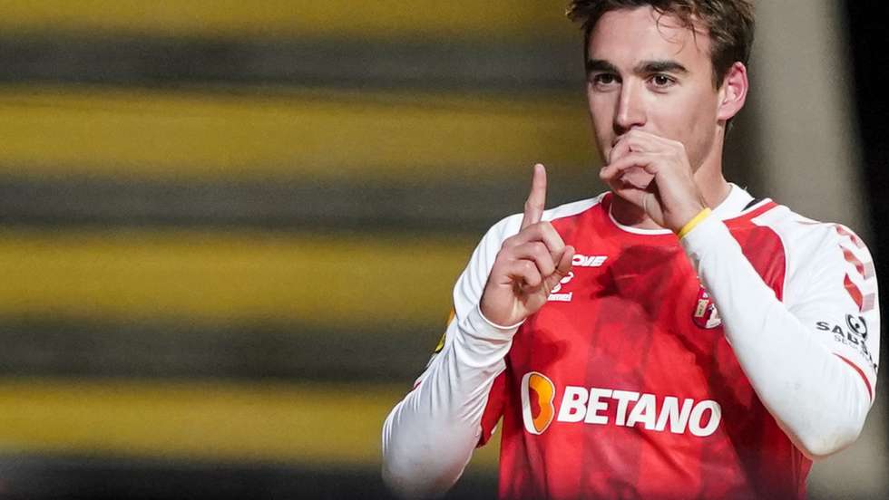 Sporting de Braga's Andre Horta celebrates a goal against Benfica during their Portuguese First League soccer match, held at Braga Municipal stadium, Braga, Portugal, 1st April 2022. HUGO DELGADO/LUSA
