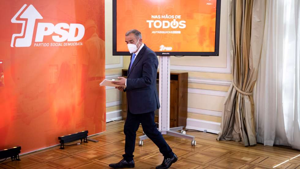 O secretário-geral do Partido Social Democrata, José Silvano, à chegada para a conferência de imprensa de divulgação de novos candidatos às próximas eleições autárquicas, na sede do PSD, em Lisboa, 07 de abril de 2021. JOSÉ SENA GOULÃO