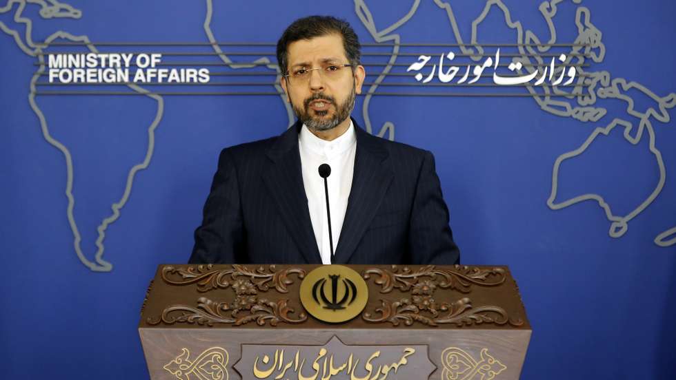 epa09585700 Iranian Foreign Ministry spokesman Saeed Khatibzadeh speaks to the media during a press conference in Tehran, Iran, 15 November 2021 (issued 16 November 2021).  EPA/ABEDIN TAHERKENAREH
