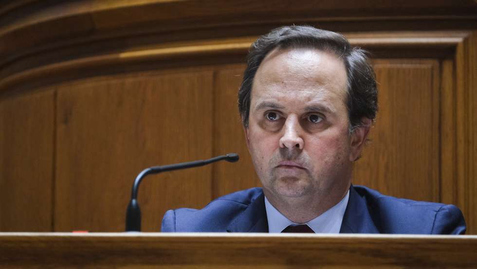 O ministro das Finanças, Fernando Medina, participa na audição da Comissão de Assuntos Europeus, na Assembleia da República, em Lisboa, 14 de julho de 2022. MÁRIO CRUZ/LUSA