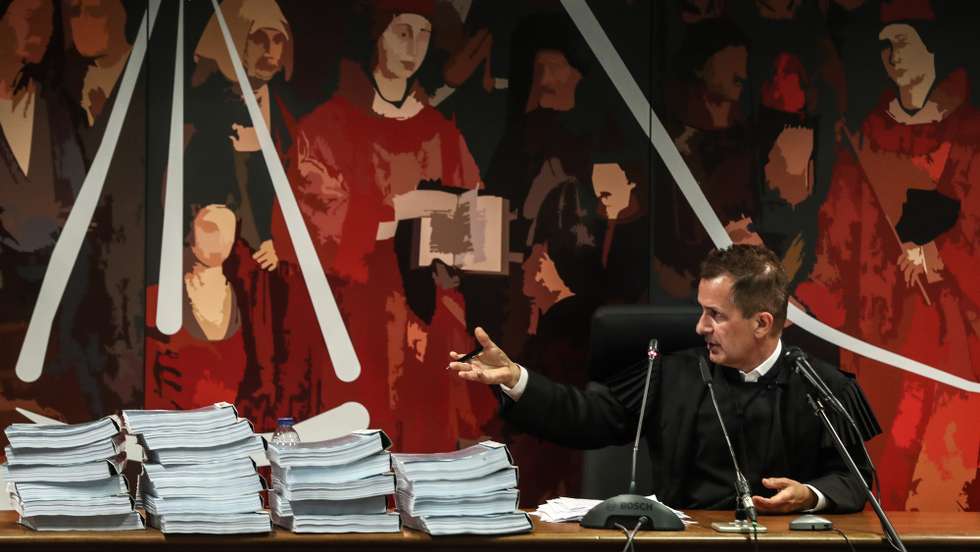 epa09125049 The judge Ivo Rosa during the instructional decision session of the high-profile corruption case known as Operation Marques, which involves the Portugal's former Prime Minister Jose Socrates,  at the Justice Campus in Lisbon, Portugal, 09 April 2021. Operation Marques has 28 defendants - 19 people and 9 companies - including former Prime Minister Jose Socrates, banker Ricardo Salgado, businessman and friend of Socrates Carlos Santos Silva, and senior executives of Portugal Telecom, and is related to crimes of active and passive corruption, money laundering, document forgery, and tax fraud.  EPA/MARIO CRUZ / POOL