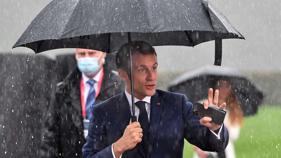 epa09508555 French President Emmanuel Macron arrives for an EU-Western Balkans summit in Brdo pri Kranju, in Kranj, Slovenia, 06 October 2021. The summit, part of the EU's strategic engagement with the Western Balkans, is hosted by the Slovenian presidency of the Council and brings together leaders from EU member states and the six Western Balkans partners (Albania, Bosnia and Herzegovina, Serbia, Montenegro, North Macedonia and Kosovo).  EPA/RADEK PIETRUSZKA POLAND OUT