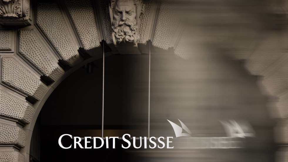 epa10525616 (FILE) - The logo of Swiss bank Credit Suisse is seen at their headquarters in Zurich, Switzerland 27 October 2022 (reissued 16 March 2023). Credit Suisse is borrowing up to 50 billion francs (50.8 billion euros) from the Swiss National Bank (SNB), according to a statement on 16 March 2023. This is intended to strengthen the group, whose shares have crashed on the stock exchange.  EPA/MICHAEL BUHOLZER