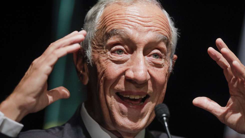 O Presidente da República, Marcelo Rebelo de Sousa, participa na sessão de encerramento do II Encontro Nacional dos NPISA - Núcleos de Planeamento e Intervenção Sem-Abrigo, Leiria, 25 de outubro de 2022. PAULO CUNHA/LUSA