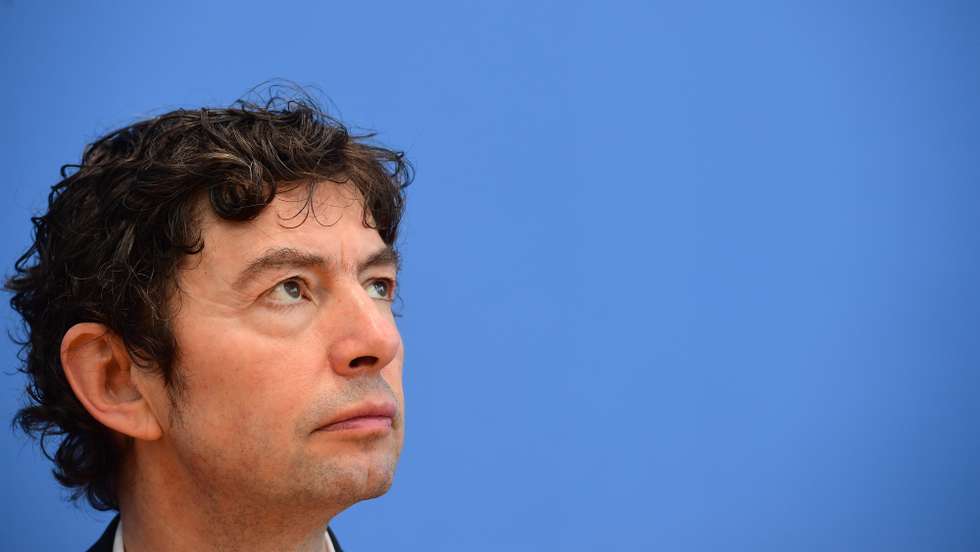 epa08264263 Director Institute of Virology of the Charite Berlin Christian Drosten looks on during a press conference on the handling of the coronavirus in Berlin, Germany, 02 March 2020. A first coronavirus infected person appeared in Berlin, the capital of Germany.  EPA/CLEMENS BILAN