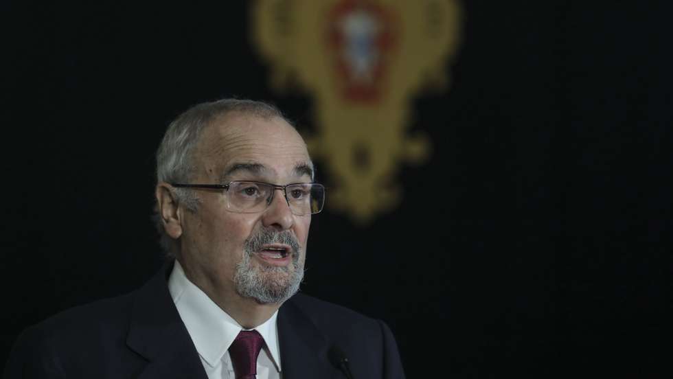 O presidente da Confederação do Comercio e Serviços de Portugal - CCP, João Vieira Lopes, fala aos jornalistas após audiência com o Presidente da República, Marcelo Rebelo de Sousa, esta tarde no Palácio de Belém, em Lisboa, 18 de fevereiro de 2021. MIGUEL A. LOPES/LUSA