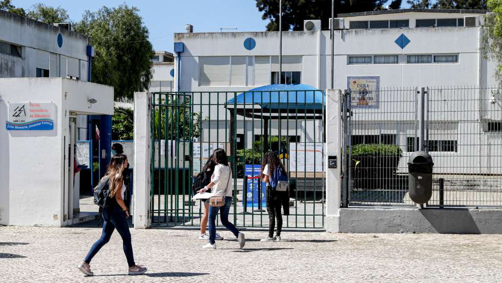 Em várias decisões, das quais o Ministério da Educação recorreu