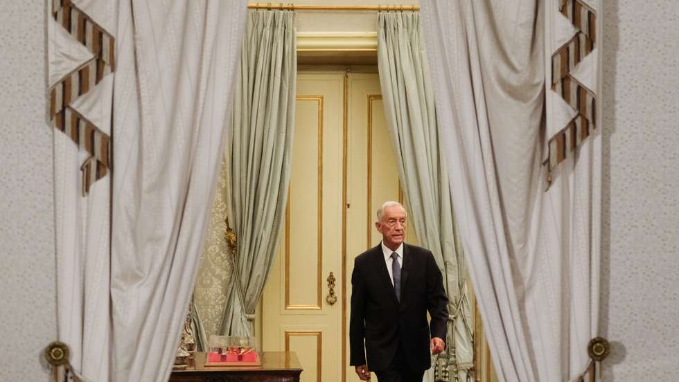 O Presidente da República, Marcelo Rebelo de Sousa, fala aos portugueses, durante a tradicional mensagem de Ano Novo, no Palácio de Belém, em Lisboa, 01 de janeiro de 2022. MÁRIO CRUZ/LUSA