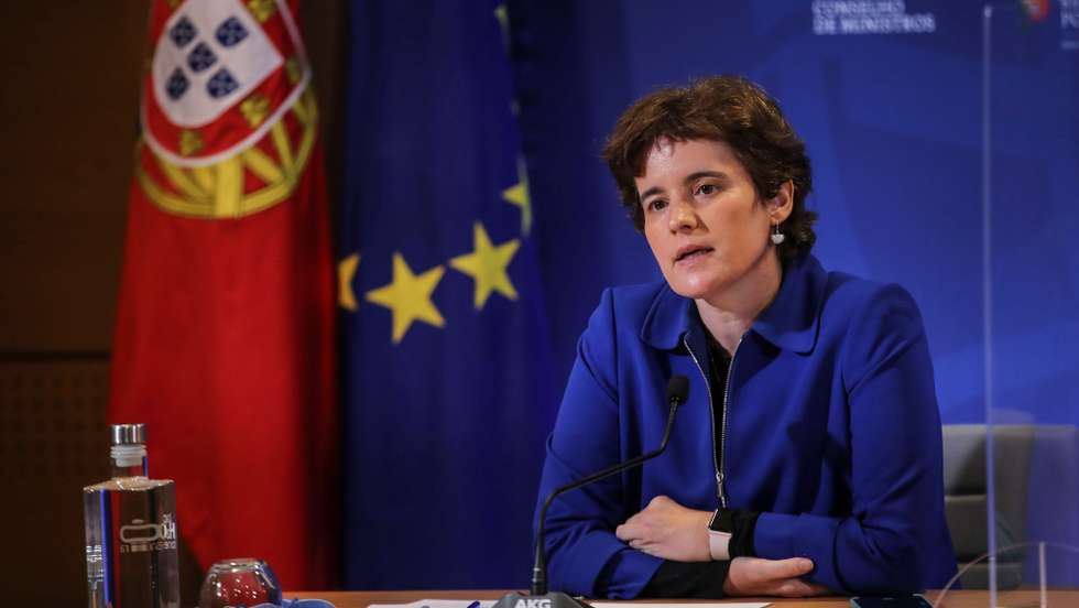 A ministra da Presidência, Mariana Vieira da Silva, durante conferência de imprensa no final do Conselho de Ministros, no Ministério do Mar, em Lisboa, 21 de abril de 2022. MANUEL DE ALMEIDA/LUSA