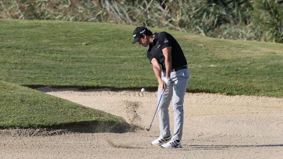 epa06217452 Portuguese golf player Ricardo Gouveia in action during the first day of the Portugal Masters in Vilamoura, Algarve, Portugal, 21 September 2017.  EPA/LUIS FORRA