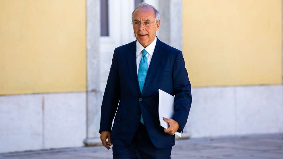 O conselheiro de Estado, Marques Mendes, à chegada para a reunião do Conselho de Estado, que conta com o enviado dos Estados Unidos à Ocean Summit, na Cidadela de Cascais, em Cascais, 28 de junho de 2022. JOSE SENA GOULAO/LUSA