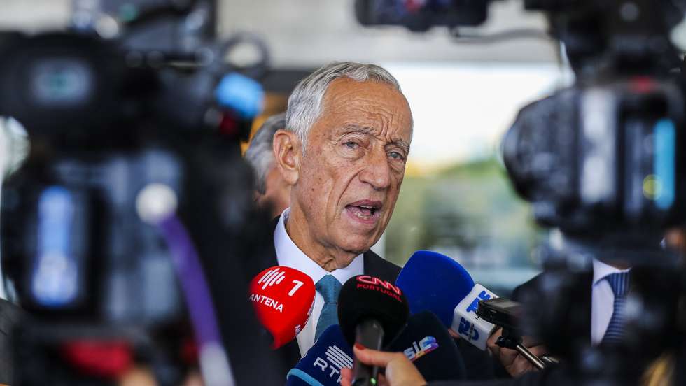 O Presidente da República de Portugal, Marcelo Rebelo de Sousa, fala aos jornalistas para fazer o balanço da visita oficial ao Brasil, São Paulo, Brasil, 4 de julho de 2022. O Presidente da República, Marcelo Rebelo de Sousa, encontra-se em visita oficial ao Brasil. PAULO NOVAIS/LUSA