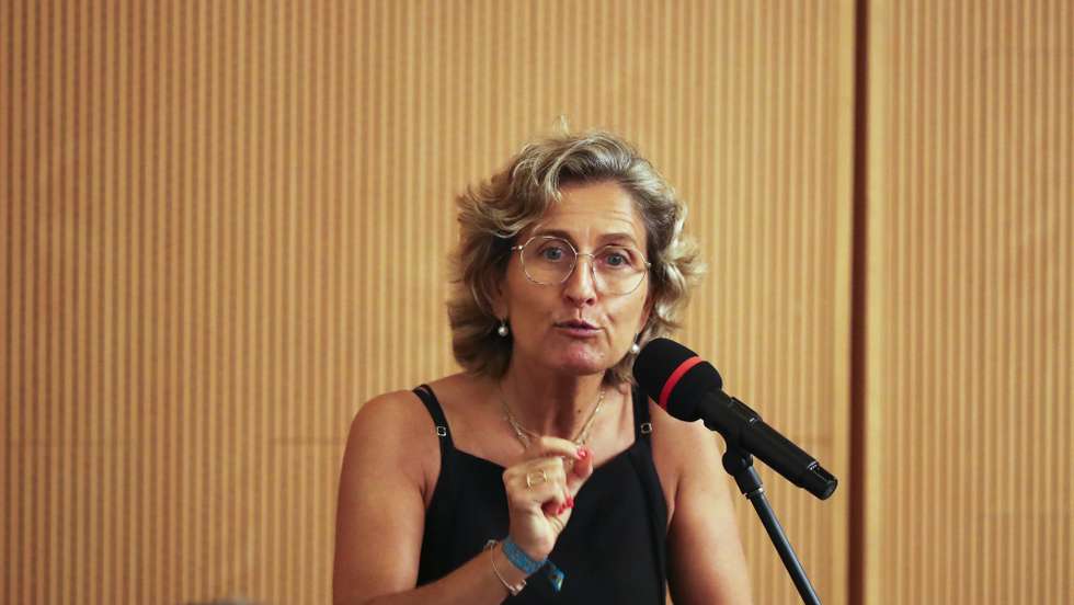 A ministra da Coesão Territorial, Ana Abrunhosa, intervém no início da cerimónia de inauguração do Laboratório Colaborativo InnovPlantProtect, Elvas, 28 de julho de 2022. O InnovPlantProtect CoLAB é uma referência nacional e internacional na investigação de soluções inovadoras de base biológica para promover culturas mais seguras, inteligentes e produtivas, resistentes às alterações climáticas e mais amigas do ambiente. NUNO VEIGA/LUSA