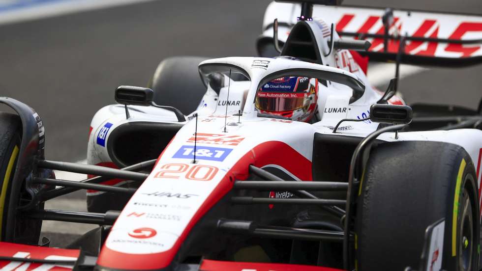 epa10276031 Danish Formula One driver Kevin Magnussen of Haas F1 Team drives on pit road during the Formula One Grand Prix of Mexico at the Autodromo Hermanos Rodriguez in Mexico City, Mexico, 30 October 2022.  EPA/CARLOS PEREZ GALLARDO / POOL