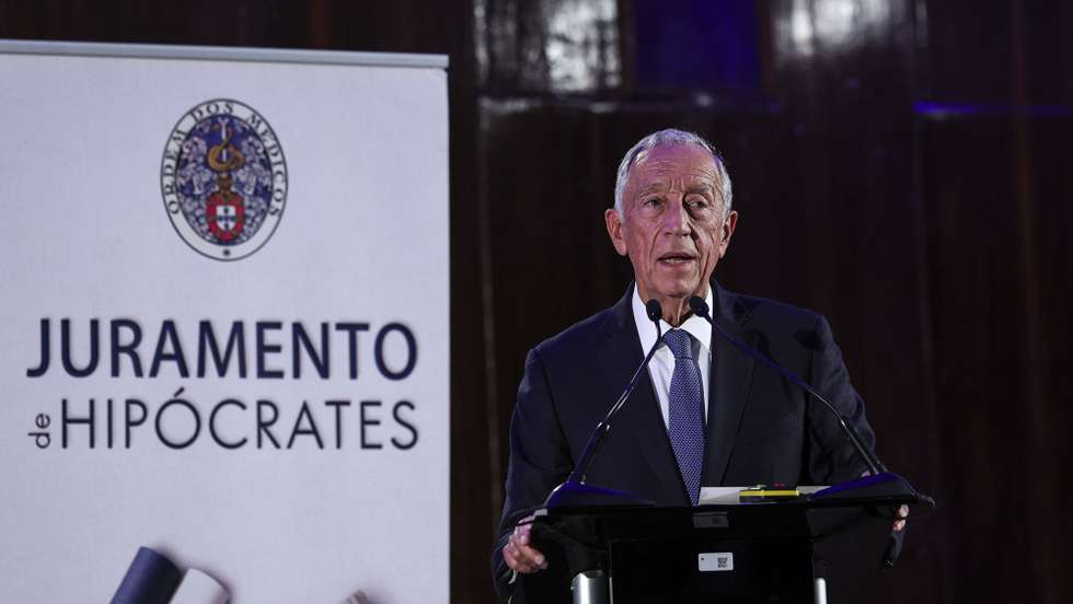 O Presidente da República, Marcelo Rebelo de Sousa, intervém na cerimónia de Juramento de Hipócrates da Região do Sul, na Aula Magna a Reitoria da Universidade de Lisboa, 26 de novembro de 2022. TIAGO PETINGA/LUSA