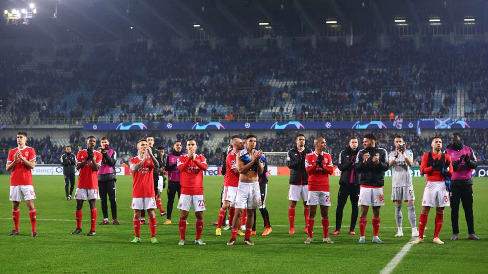 Jogadores encarnados agradeceram no final do jogo aos muitos adeptos benfiquistas presentes no encontro em Bruges