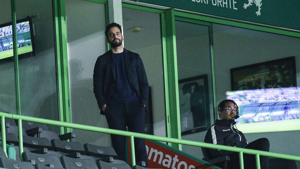 Sporting´s head coach  Ruben Amorim, "punished watch from a box" during their Portuguese First League soccer match held at Alvalade Stadium in Lisbon, Portugal, 21st April 2021.  ANTONIO COTRIM/LUSA