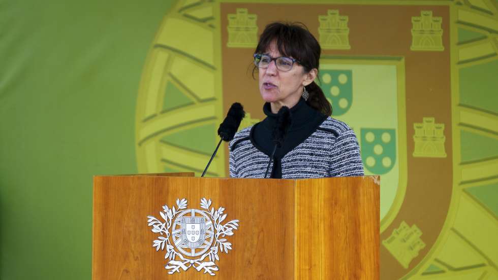 A ministra da Defesa Nacional, Helena Carreiras, discursa durante a cerimónia comemorativa do 104.º aniversário da Batalha de La Lys e do Dia do Combatente, no Mosteiro da Batalha, 9 de Abril de 2022. SÉRGIO AZENHA/LUSA