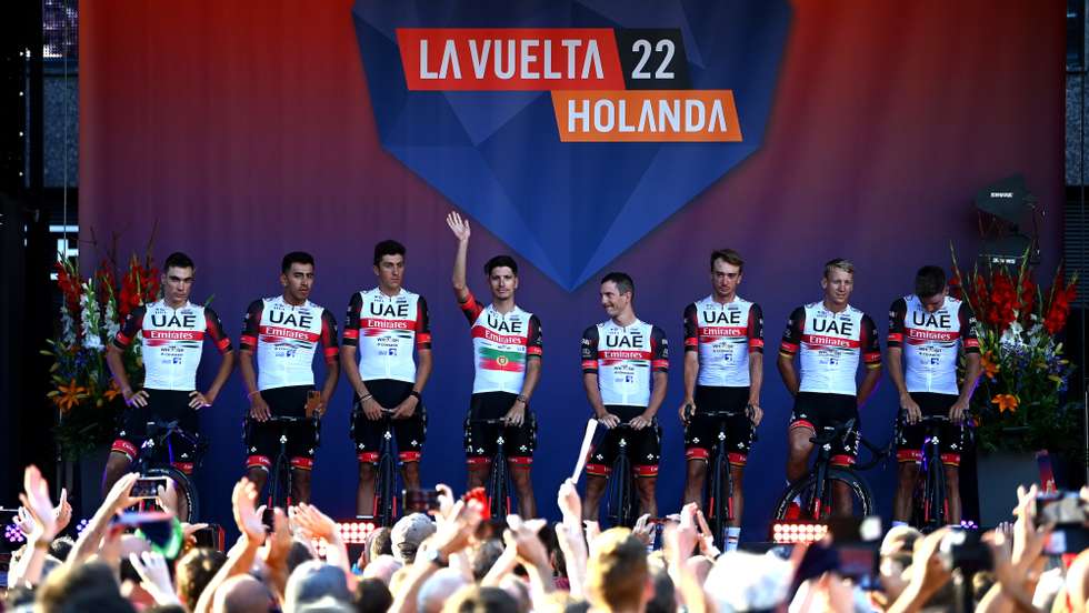 Primeiro dia foi de apresentação das equipas em Utrecht, com a UAE Emirates de João Almeida a terminar o contrarrelógio na quinta posição
