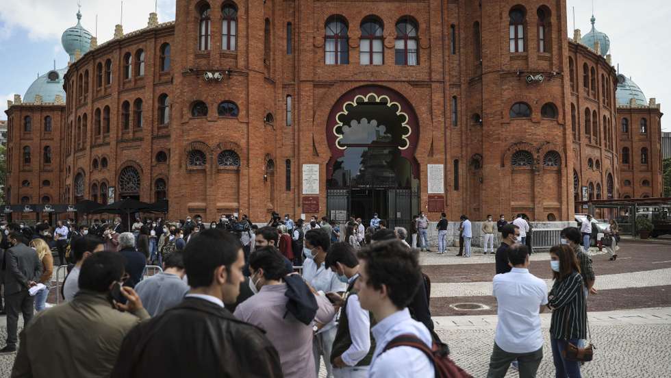 Protesto da Federação Portuguesa de Tauromaquia (ProToiro), contra a não permissão pelo Governo do retomar das touradas, na atual fase de desconfinamento, devido à pandemia de covid-19, em frente ao Campo Pequeno, em Lisboa, 22 de abril de 2021. RODRIGO ANTUNES/LUSA