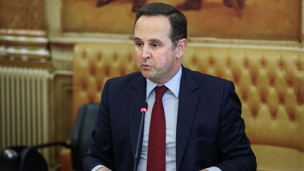 O ministro das Finanças, Fernando Medina, ouvido na Comissão de Orçamento e Finanças na Assembleia da República em Lisboa, 28 de fevereiro de 2023. MIGUEL A. LOPES/LUSA