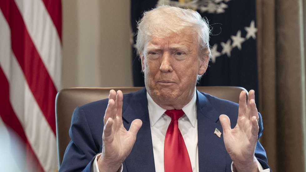 epa12065909 US President Donald Trump listens to remarks during a cabinet meeting in the Cabinet Room of the White House in Washington, DC, USA, 30 April 2025.  EPA/KEN CEDENO / POOL