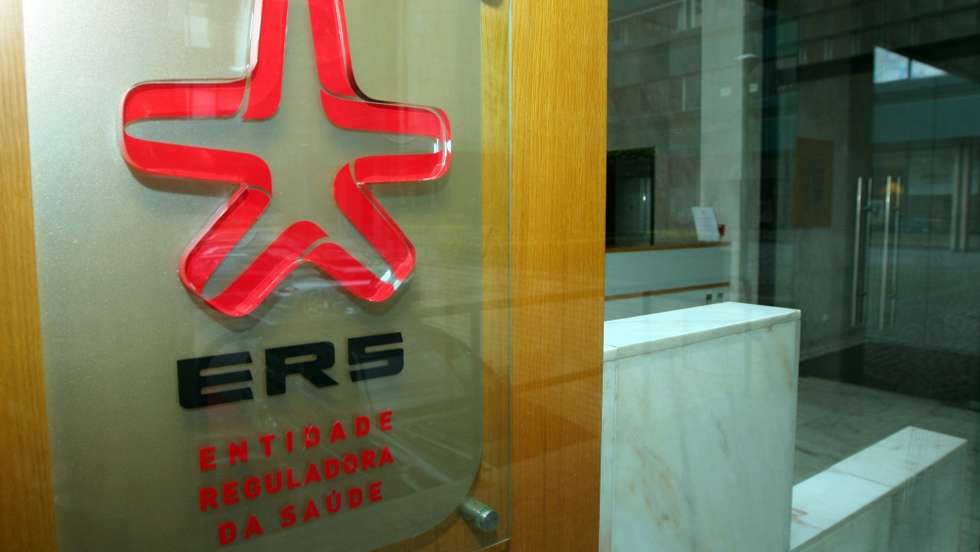 A Entidade Reguladora da Saúde abriu 126 processos em 2022