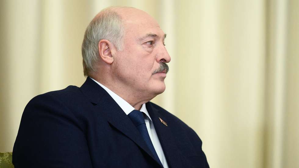 epa10472713 Belarusian President Alexander Lukashenko attends a meeting with his Russian counterpart at the Novo-Ogaryovo state residence, outside Moscow, Russia, 17 February 2023. Belarus fulfills 100 percent of agreements with Russia in the field of defense and security, said President of Belarus Alexander Lukashenko at a meeting with Russian President Vladimir Putin.  EPA/VLADIMIR ASTAPKOVICH/SPUTNIK/KREMLIN POOL / POOL MANDATORY CREDIT