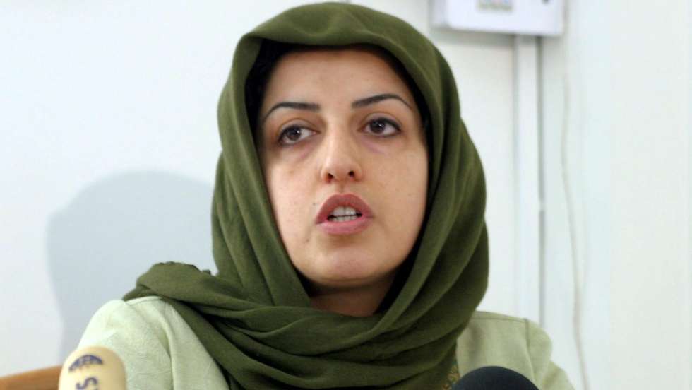epa12587921 (FILE) - Iranian activist Narges Mohammadi speaks during the first-ever conference on human rights violations at the Human Rights Centre in Teheran, Iran, 17 January 2005  (reissued 12 December 2025). Narges Mohammadi, Nobel Peace Prize laureate in 2023, was arrested by security forces during a memorial ceremony for late lawyer Khosrow Alikordi, according to verified reports, citing the Narges Foundation.  EPA/ABEDIN TAHERKENAREH