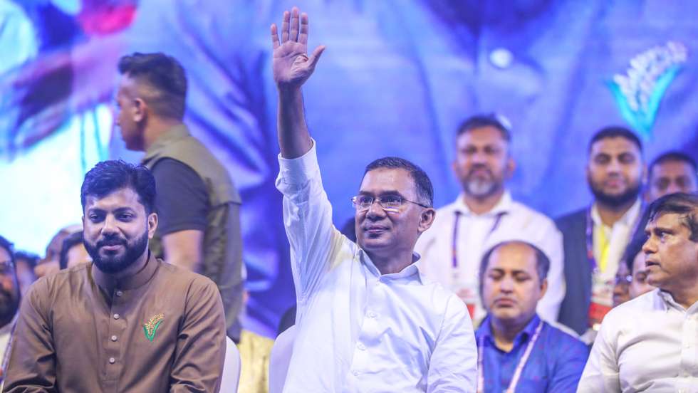 epa12720810 Bangladesh Nationalist Party (BNP) Chairman Tarique Rahman (C) greets supporters during an election campaign rally at the Gandaria Dhupkhola Math in Old Dhaka, Bangladesh, 09 February 2026. Political parties across the country on 22 January officially began their campaigns for the 13th parliamentary election. The national election and a referendum on the proposed July National Charter constitutional reforms are set for 12 February 2026.  EPA/MONIRUL ALAM