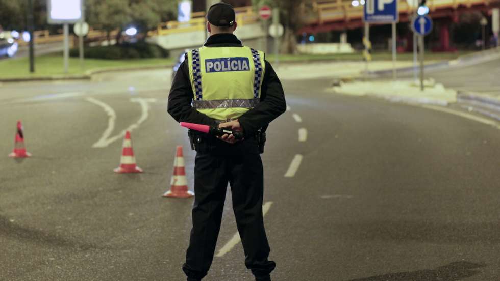 O incidente ocorreu na madrugada desta segunda-feira na Avenida Miguel Bombarda, em Portimão