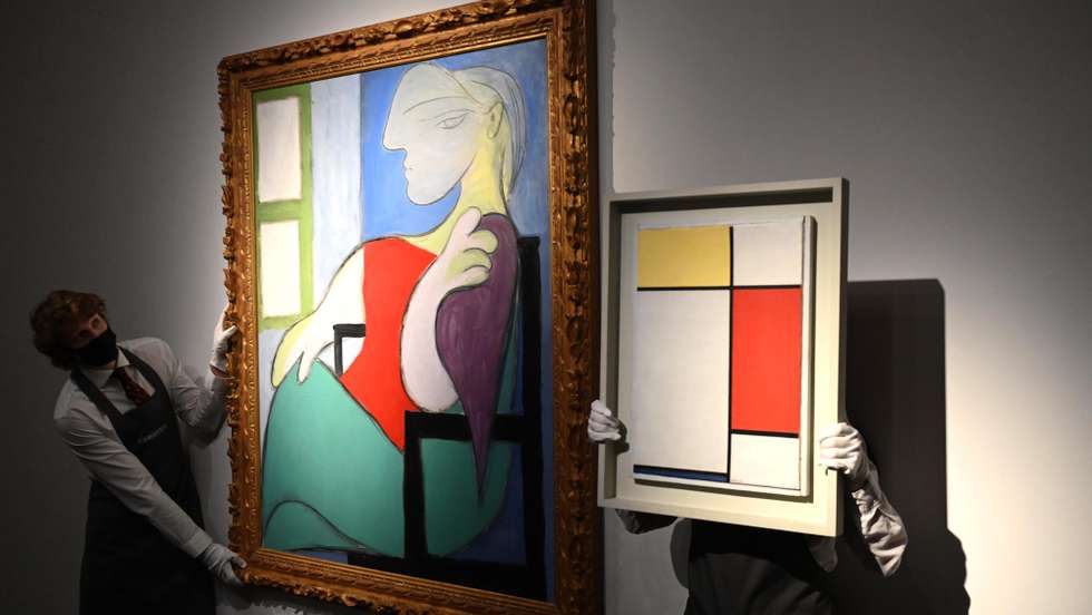 A pintura "Mulher sentada junto a uma janela" de Pablo Picasso foi pintado em 1932