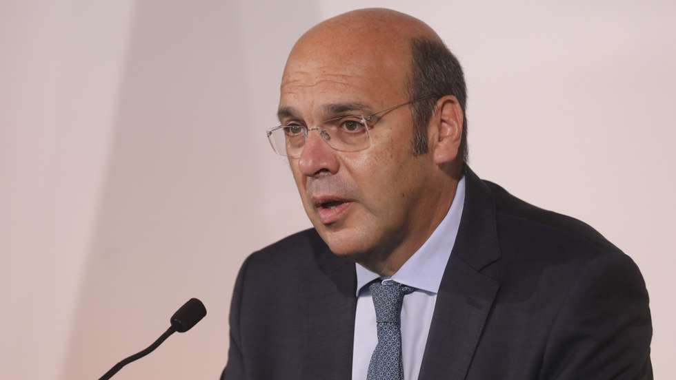 O ministro de Estado, da Economia e da Transição Digital, Pedro Siza Vieira intervém na conferência de imprensa sobre a edição 2021 da Web Summit sobre os detalhes e novidades sobre a edição 2021 da Web Summit, que terá lugar em Lisboa de 1 a 4 de novembro. Lisboa, 28 de setembro de 2021. MIGUEL A. LOPES/LUSA
