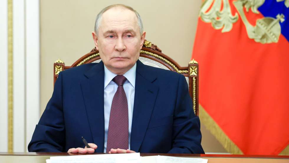 epa12668602 Russian President Vladimir Putin chairs a meeting with members of the government via videoconference at the Kremlin in Moscow, Russia, 21 January 2026.  EPA/VYACHESLAV PROKOFYEV/SPUTNIK/KREMLIN / POOL MANDATORY CREDIT