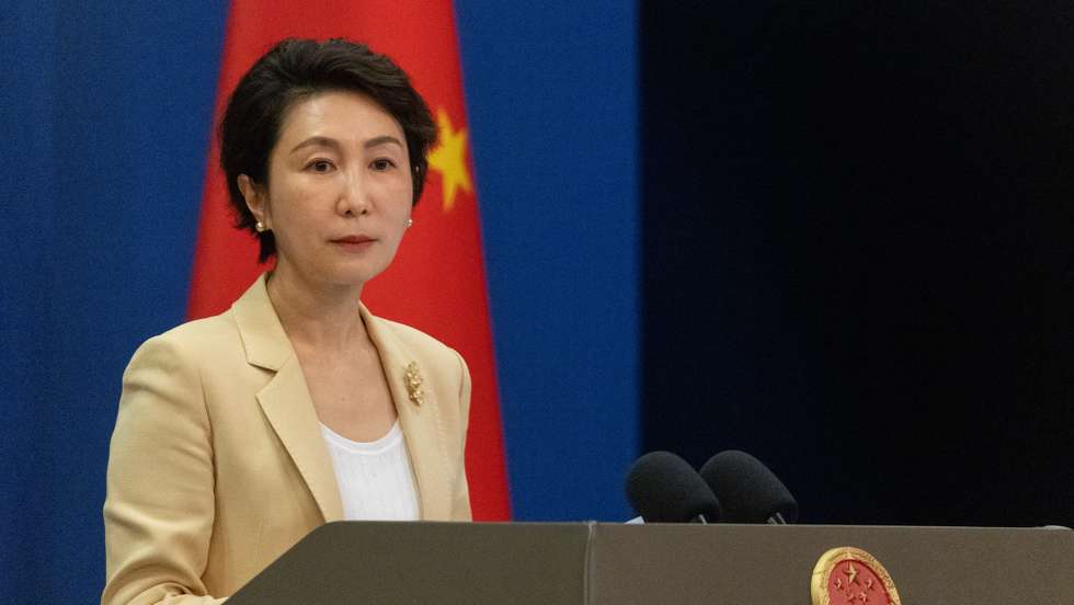 epa12532720 Chinese Foreign Ministry spokesperson Mao Ning speaks during a press conference at the Foreign Ministry in Beijing, China, 18 November 2025. Mao Ning spoke about relations with Japan, among other topics.  EPA/JESSICA LEE