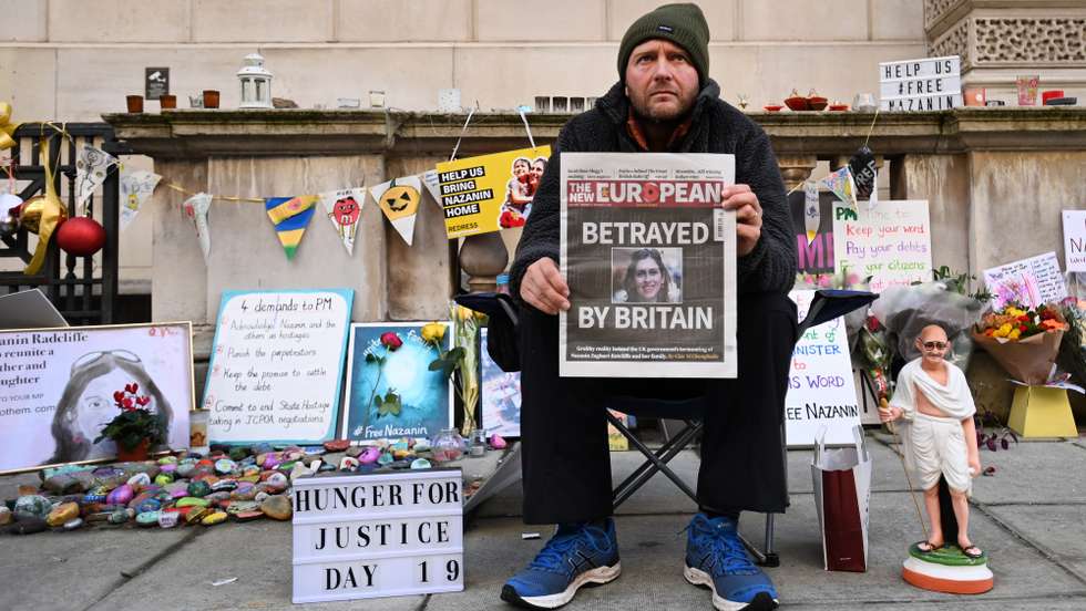 epa09575923 Richard Ratcliffe on day nineteen of his hunger strike outside the Foreign Office in London, Britain, 11 November 2021. Richard Ratcliffe, the husband of Nazanin Zaghari-Ratcliffe is on hunger strike for the second time in two years and is sleeping in a tent outside the Foreign Office after his wife lost her latest appeal in Iran.  EPA/ANDY RAIN