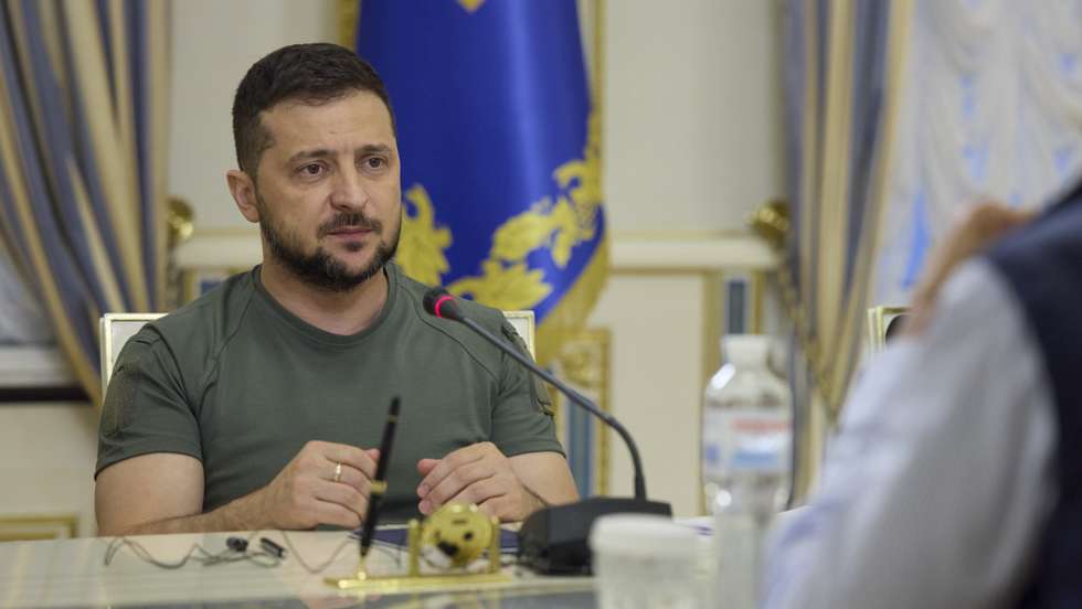 epa10147710 A handout photo made available by the Ukrainian Presidential Press Service shows Ukrainian President Volodymyr Zelensky during a meeting with International Atomic Energy Agency (IAEA) Director-General Rafael Mariano Grossi in Kyiv (Kiev), Ukraine, 30 August 2022. IAEA Director-General Rafael Grossi leads an IAEA expert mission that comprises IAEA nuclear safety, security, and safeguards staff as they set for their official visit to Ukraine to the Zaporizhzhya Nuclear Power Plant (ZNPP).  EPA/UKRAINIAN PRESIDENTIAL PRESS SERVICE HANDOUT -- MANDATORY CREDIT: UKRAINIAN PRESIDENTIAL PRESS SERVICE -- HANDOUT EDITORIAL USE ONLY/NO SALES