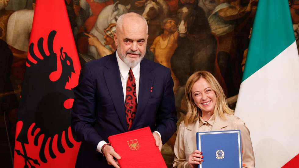 epa10960755 Italy's Prime Minister Giorgia Meloni (R) and Albania's Prime Minister Edi Rama (L) pose at Chigi Palace in Rome, Italy, 06 November 2023.  EPA/GIUSEPPE LAMI