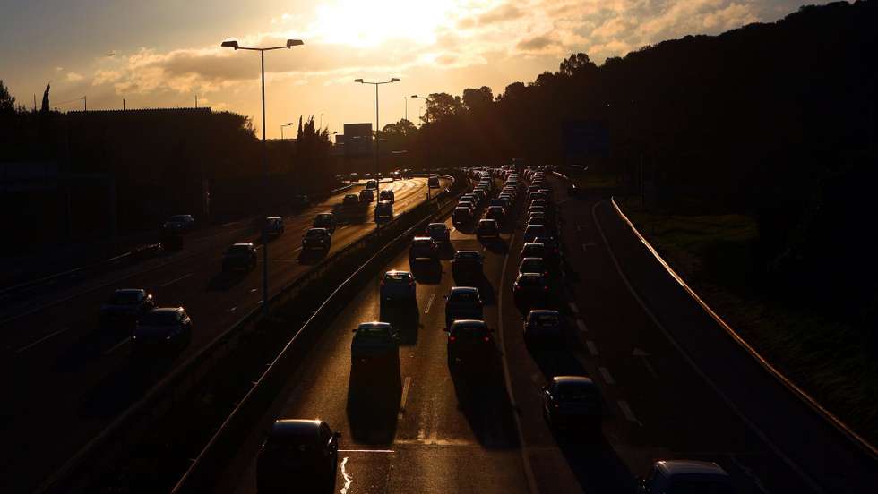 A informação sobre os cortes de trânsito, que vão ocorrer de sexta-feira a domingo, está disponível no site da Câmara de Cascais