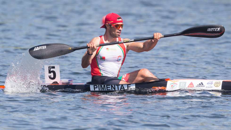 Fernando Pimenta esteve sempre na frente com Kopasz mas húngaro, que é campeão mundial de K1 1.000, foi mais forte nos últimos 250 metros