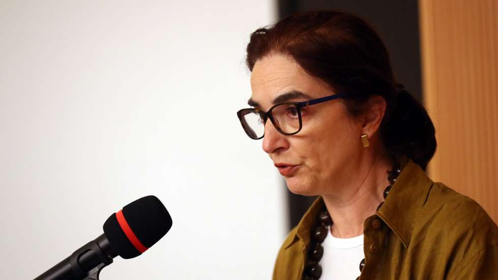 A ministra da Ciência, Tecnologia e Ensino Superior, Elvira Fortunato, discursa durante a sessão de inauguração do Laboratório Colaborativo InnovPlantProtect, Elvas, 28 de julho de 2022. O InnovPlantProtect CoLAB é uma referência nacional e internacional na investigação de soluções inovadoras de base biológica para promover culturas mais seguras, inteligentes e produtivas, resistentes às alterações climáticas e mais amigas do ambiente. NUNO VEIGA/LUSA