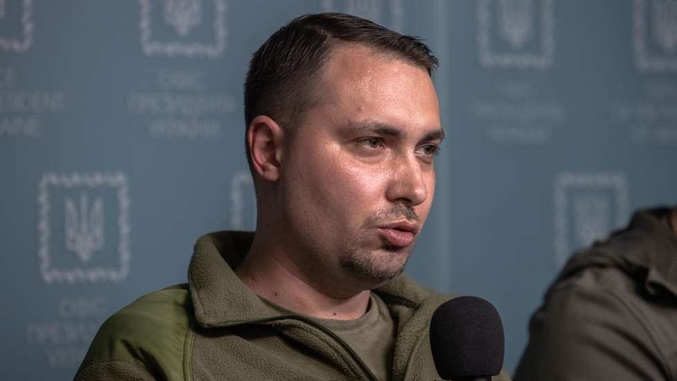 epa10199730 Kyrylo Budanov, Chief of the Main Intelligence Directorate of the Ministry of Defense of Ukraine attends a media briefing following the return of 215 people from Russian captivity, Kyiv, Ukraine, 22 September 2022. Ukraine has returned 215 prisoners from Russian captivity, including Mariupol's Azovstal steel plant fighters, who spent months defending the steel plant and surrendered in May during the Russian siege, according to Ukraine's Presidential Administration.  EPA/ROMAN PILIPEY