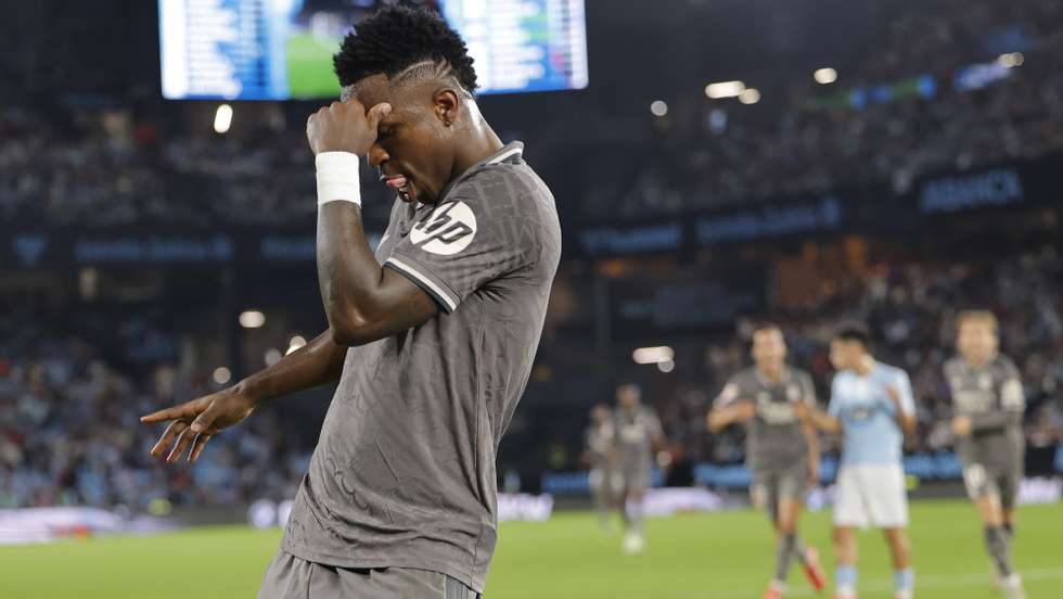 epa11669579 Real Madrid&#039;s forward Vini Jr celebrates after scoring the 1-2 lead during the LaLiga soccer match between Celta de Vigo and Real Madrid at Vigo&#039;s Balaidos stadium in Pontevedra, Spain, 19 October 2024.  EPA/Lavandeira