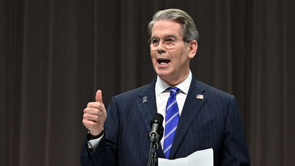 epaselect epa12246612 US Treasury Secretary Scott Bessent delivers a speech during the official ceremony of the USA National Day at the Osaka World Expo 2025, in Osaka, Japan, 19 July 2025. The US Treasury Secretary is visiting Japan as both countries are working to reach a deal in the ongoing US-Japan tariff negotiations.  EPA/SOICHIRO KORIYAMA