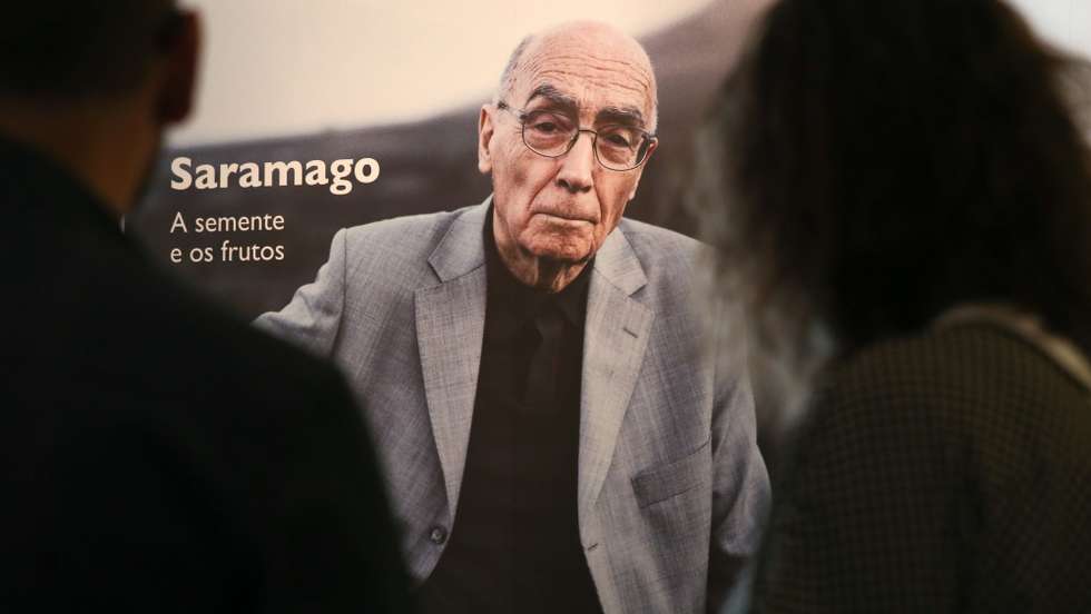 José Saramago é "até agora o único prémio Nobel da literatura em língua portuguesa"