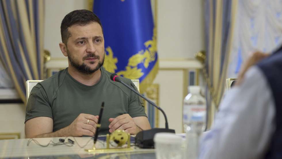 epa10147710 A handout photo made available by the Ukrainian Presidential Press Service shows Ukrainian President Volodymyr Zelensky during a meeting with International Atomic Energy Agency (IAEA) Director-General Rafael Mariano Grossi in Kyiv (Kiev), Ukraine, 30 August 2022. IAEA Director-General Rafael Grossi leads an IAEA expert mission that comprises IAEA nuclear safety, security, and safeguards staff as they set for their official visit to Ukraine to the Zaporizhzhya Nuclear Power Plant (ZNPP).  EPA/UKRAINIAN PRESIDENTIAL PRESS SERVICE HANDOUT -- MANDATORY CREDIT: UKRAINIAN PRESIDENTIAL PRESS SERVICE -- HANDOUT EDITORIAL USE ONLY/NO SALES