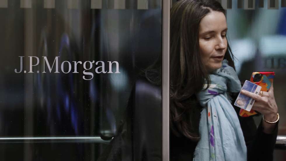 epa10602622 A woman exits JPMorgan Chase headquarters on Park Avenue in New York, New York, USA, 01 May 2023. The Federal Deposit Insurance Corporation (FDIC) announced it sold the failing First Republic Bank to JP Morgan Chase &amp; Co shortly before markets were set to open. First Republic Bank is the second-largest bank failure in US history.  EPA/Peter Foley