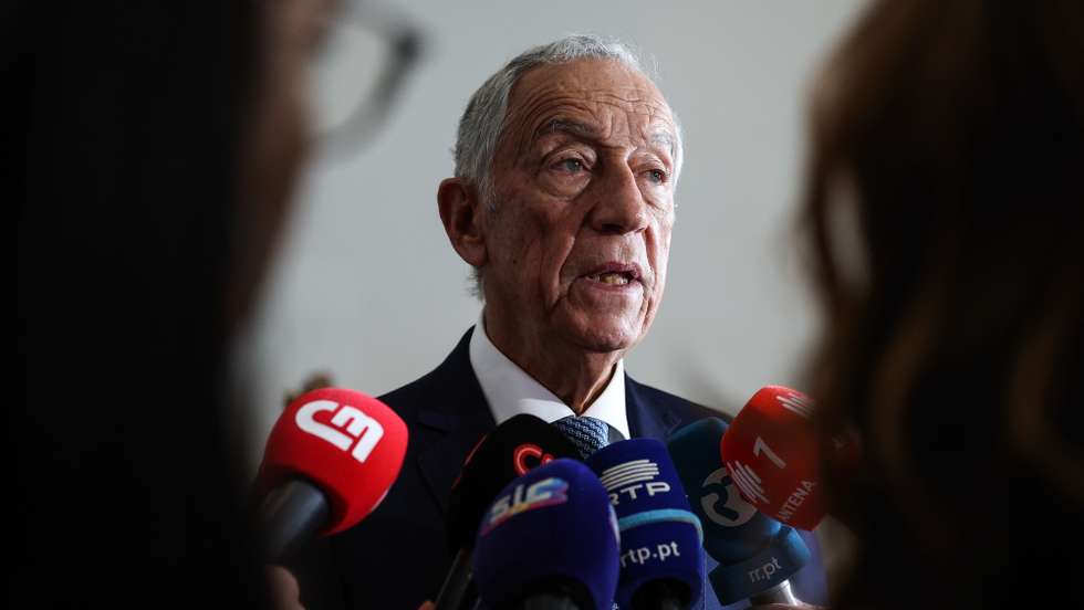 O Presidente da República, Marcelo Rebelo de Sousa, fala à imprensa antes de participar no Programa “Músicos no Palácio de Belém” com Luís Tinoco, no Antigo Picadeiro Real, Museu Nacional dos Coches, em Lisboa, 31 de janeiro de 2023. TIAGO PETINGA/LUSA