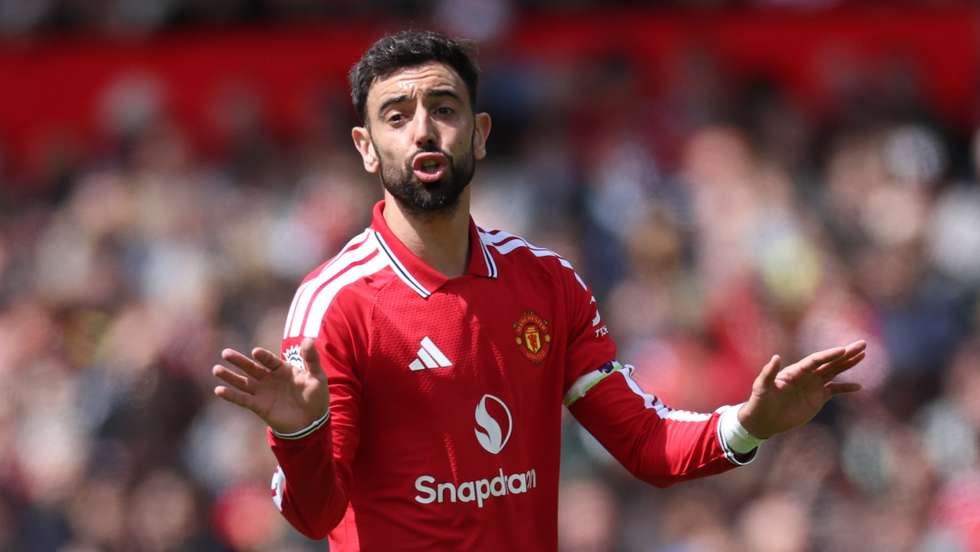 epa12967467 Bruno Fernandes of Manchester United reacts during the English Premier League match Manchester United against Nottingham Forest, in Manchester, Britain, 17 May 2026.  EPA/ADAM VAUGHAN EDITORIAL USE ONLY. No use with unauthorized audio, video, data, fixture lists, club/league logos, 'live' services or NFTs. Online in-match use limited to 120 images, no video emulation. No use in betting, games or single club/league/player publications.