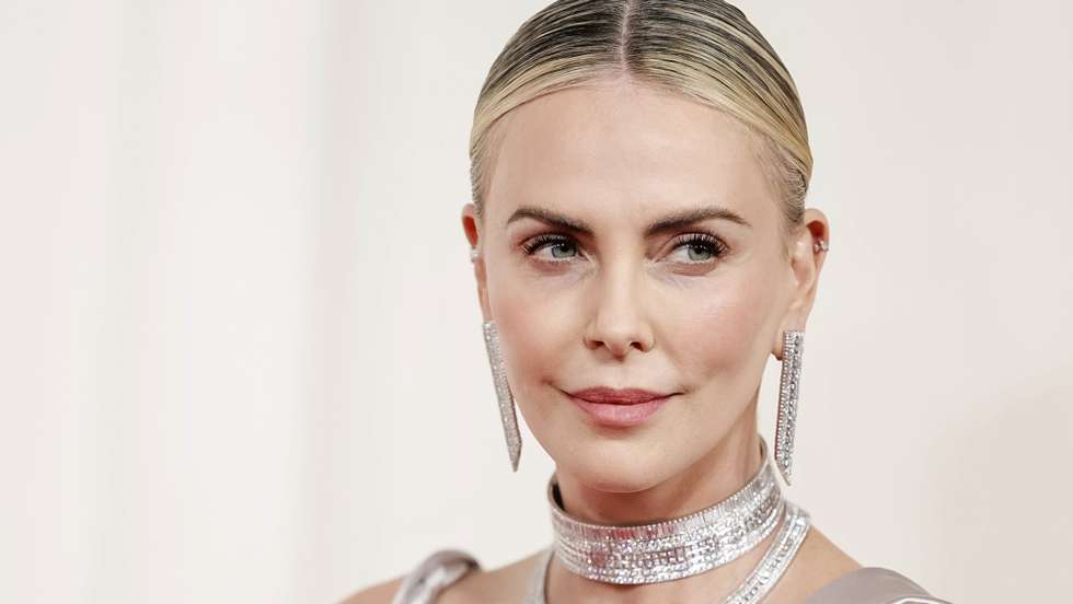 epa11212848 Charlize Theron arrives for the 96th annual Academy Awards ceremony at the Dolby Theatre in the Hollywood neighborhood of Los Angeles, California, USA, 10 March 2024. The Oscars are presented for outstanding individual or collective efforts in filmmaking in 23 categories.  EPA/ALLISON DINNER
